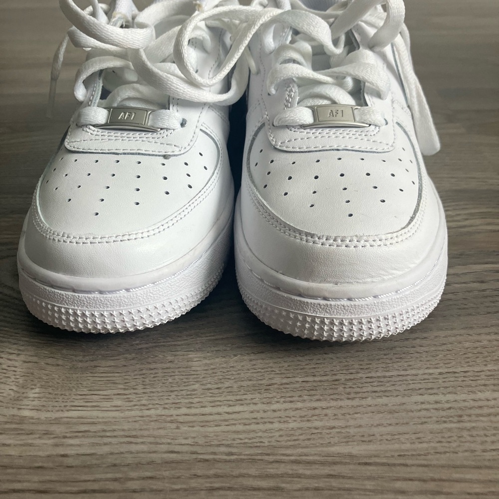 Nike Air Force 1 - Picture 2 of 7